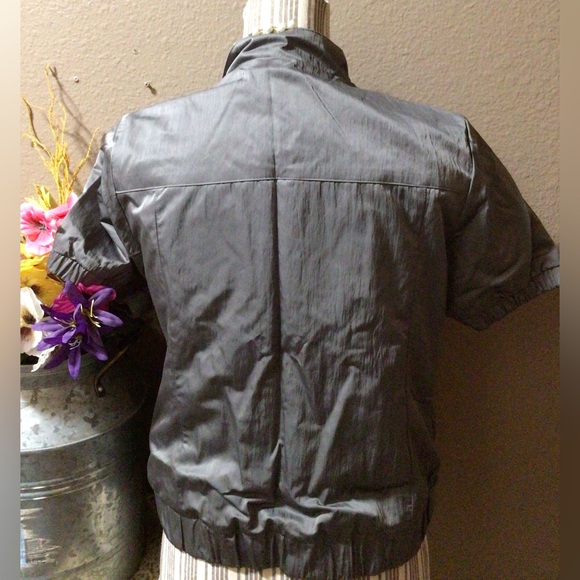 🎁 MONÍSIMO Gray Jacket, short SLEVES - Picture 5 of 16